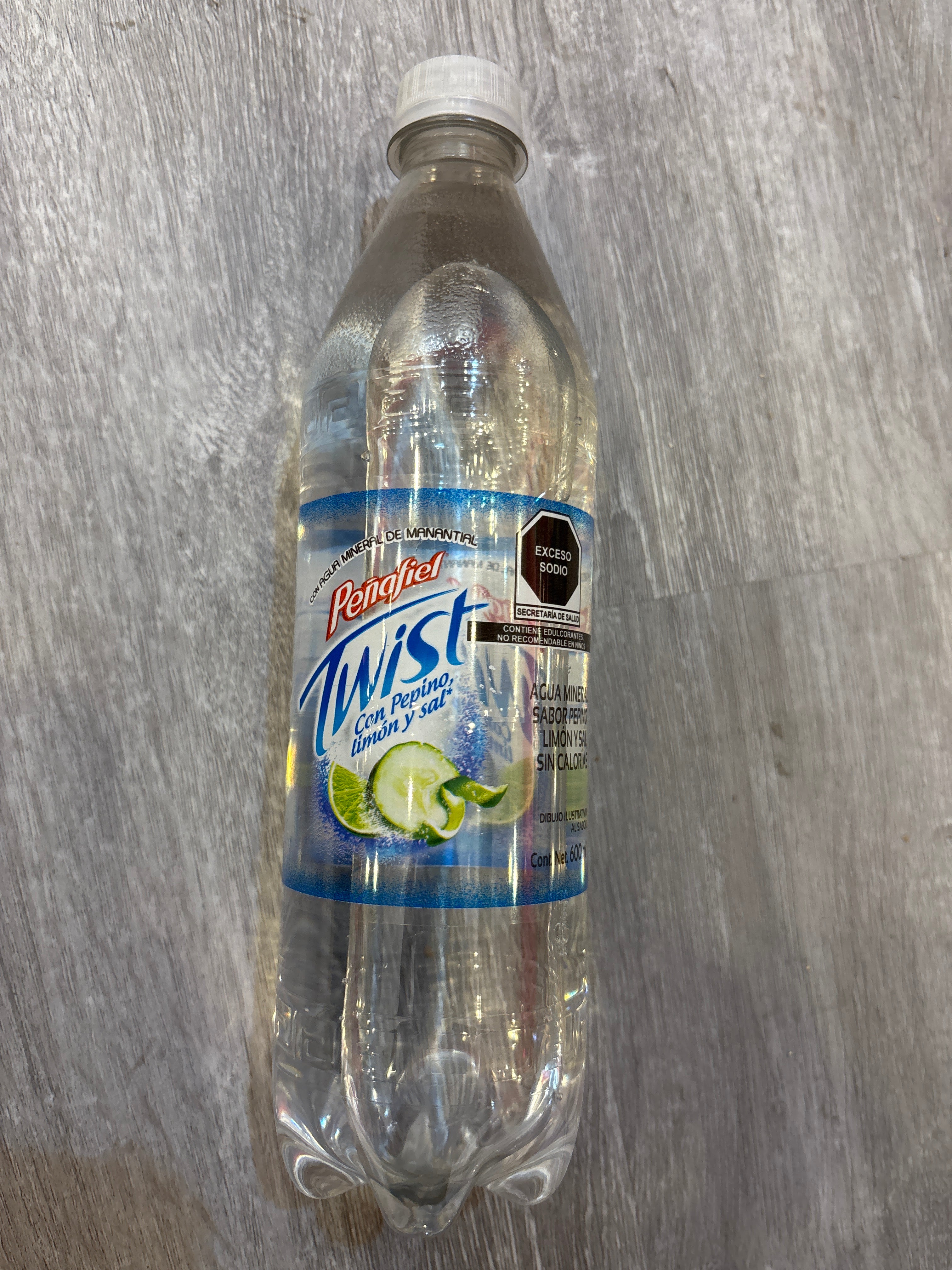 Twist cucumber flavor