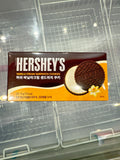 Hershey’s vanilla cream sandwich cookies