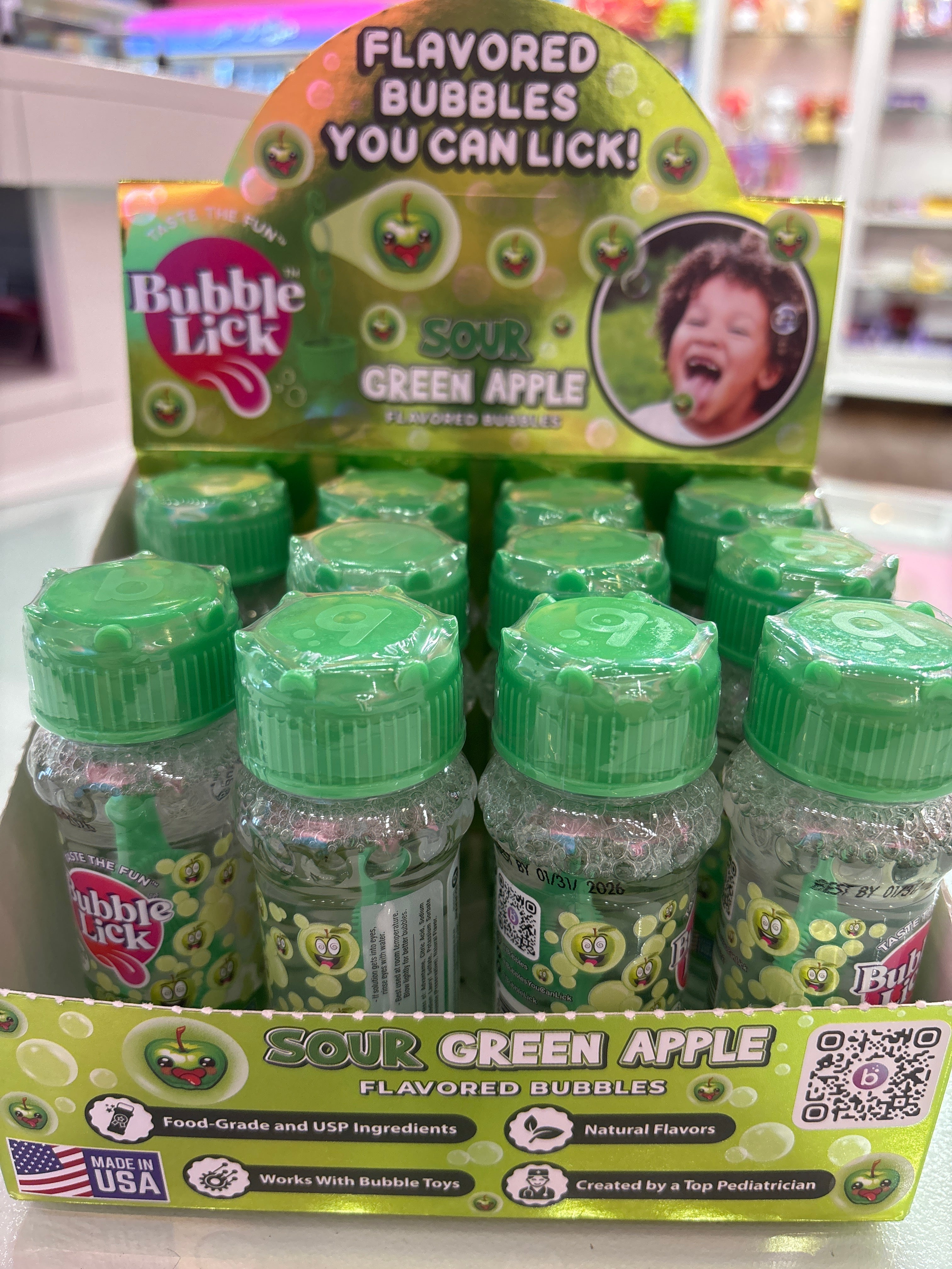 Sour green apple bubble lick