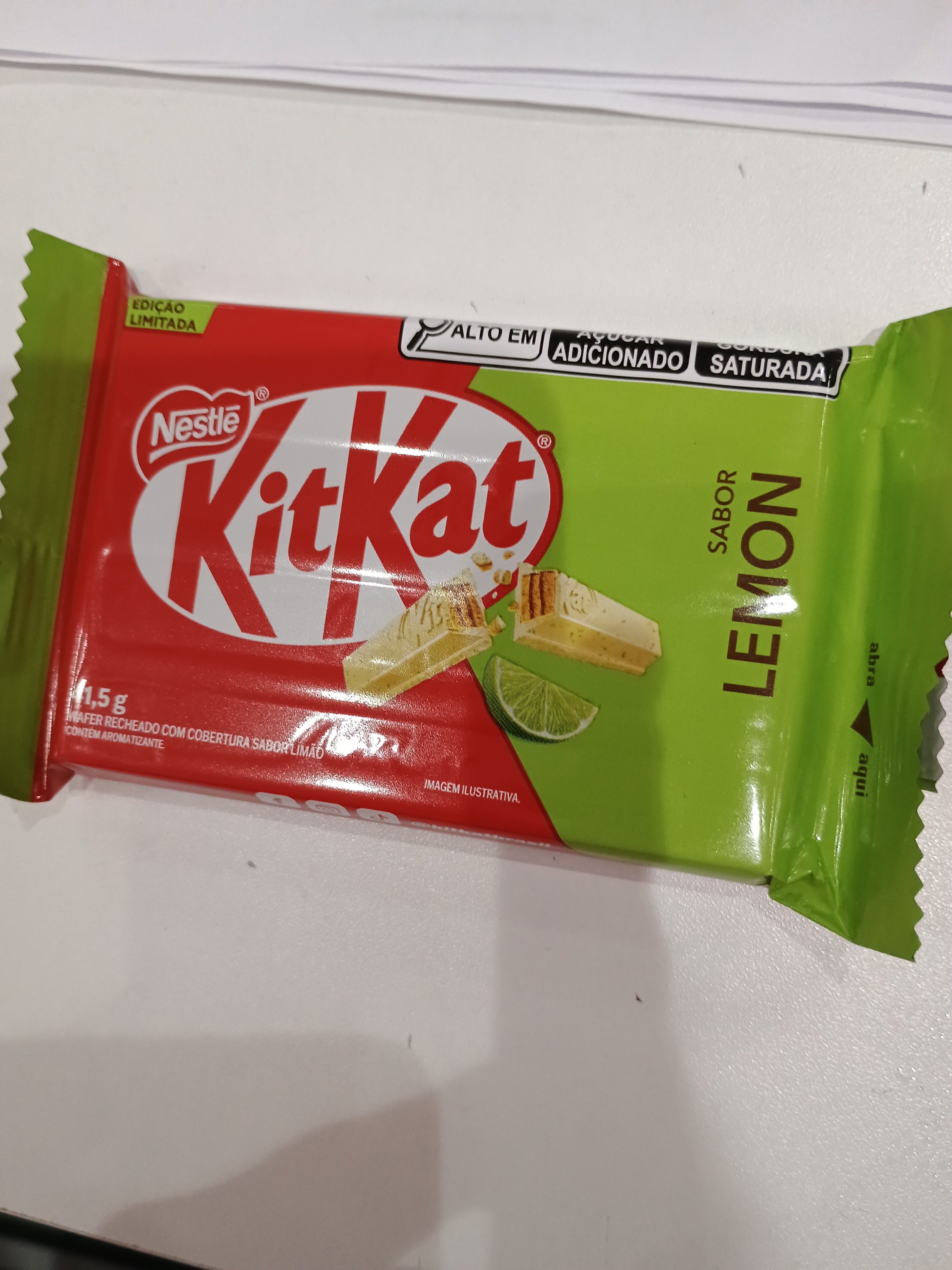 Nestle kitkat sabor lemon