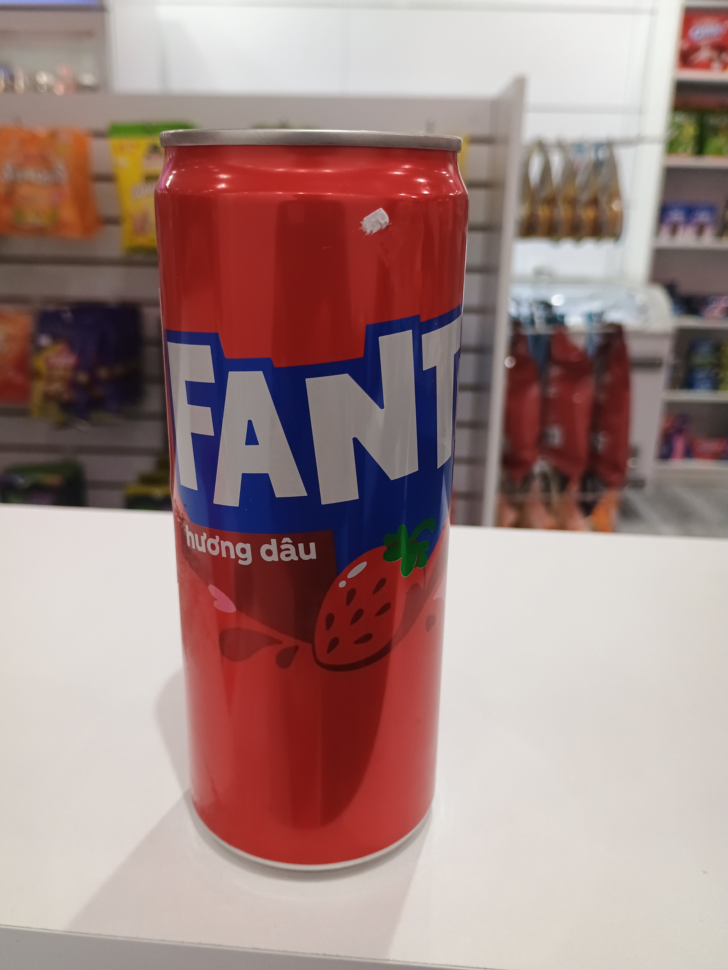 FANTA Huong dau strawberry